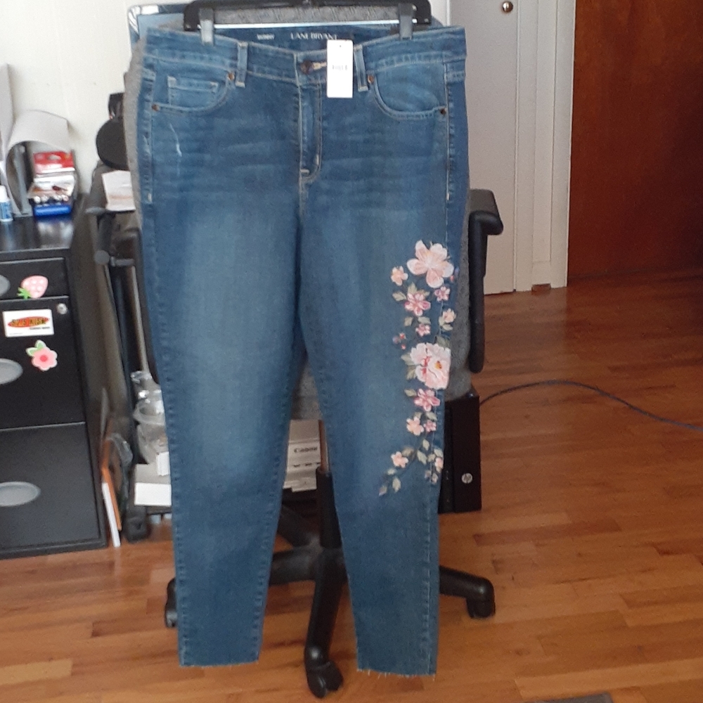 Brand New Floral Skinny Jean Size 14